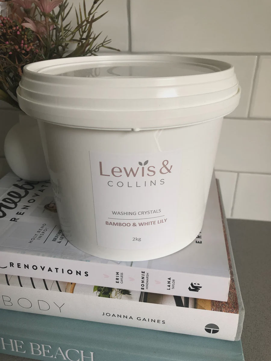 Lewis & Collins Salts Bamboo & White Lily 2kg